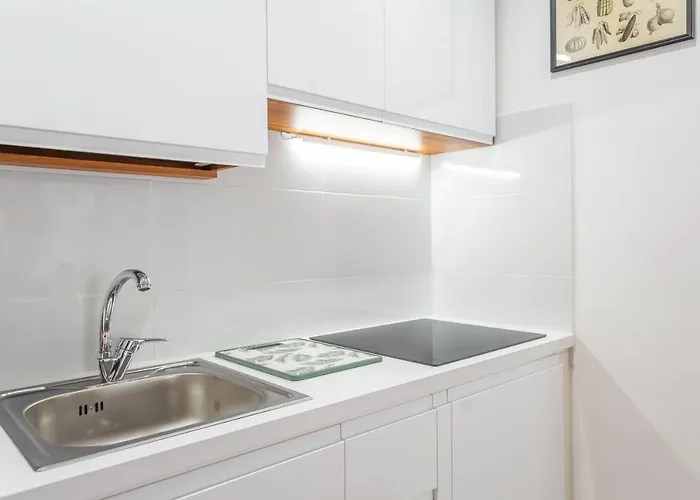 Barberini 3 Bdr דירה רומא