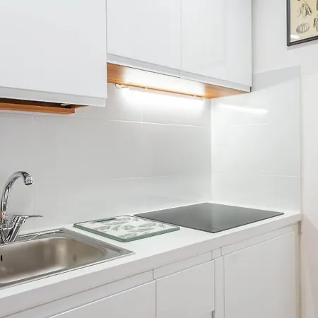 Barberini 3 Bdr Apartment Rome