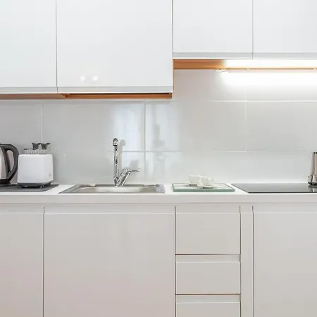 Barberini 3 Bdr Apartment Rome